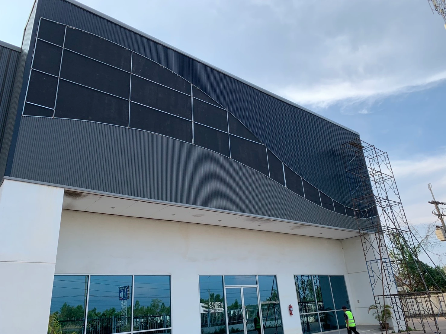ผลงานป้ายหน้าร้านและ Facade - BOOM SMART SOLUTION ขอนแก่น